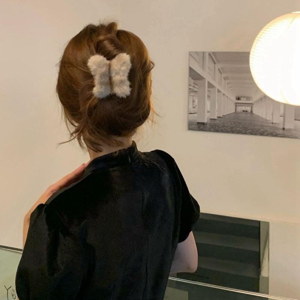 LILYES Butterfly Hair Claw Trendy Temperament Simple Hairpin Plush Headwear Headdress Cartoon Girls Korean Style Hair Clip