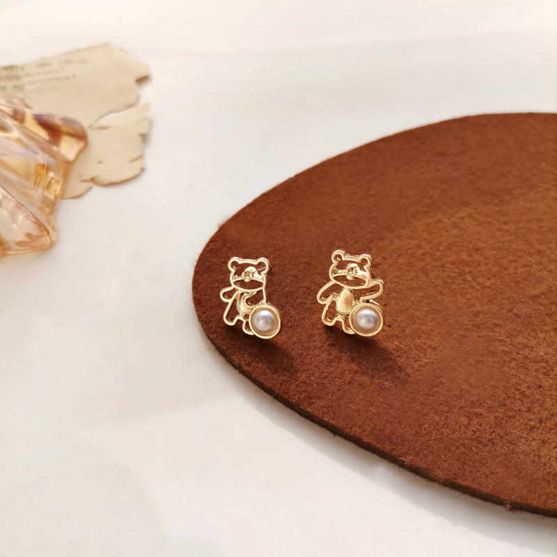 Khuyên Tai Nữ Trang Dáng Dài Tạo Hình Gấu Xinh Xắn