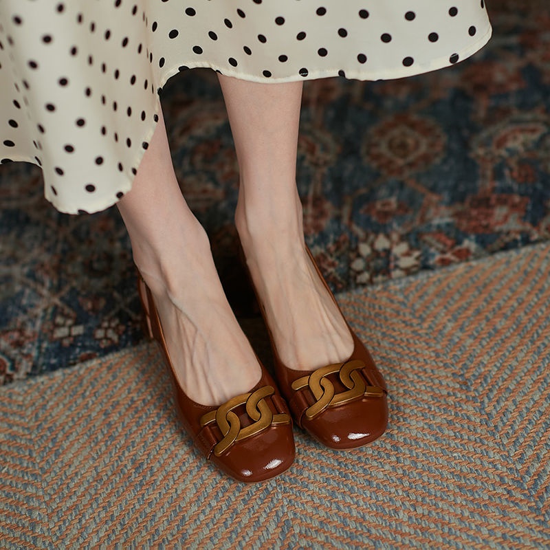 Giày sandal cao gót hở ngón gót vừa đế dày khóa kim loại vintage mùa hè cho nữ