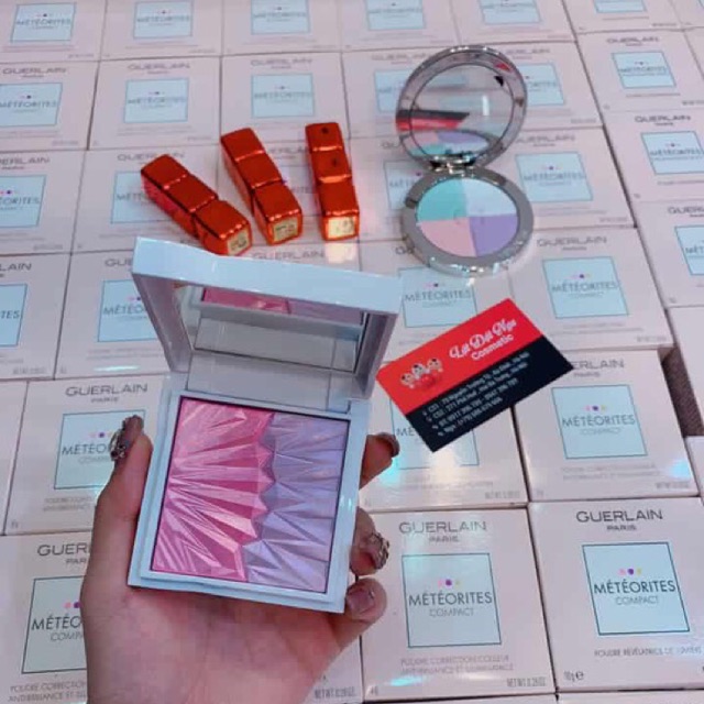 Phấn HIGHLIGHTING POWDER PEARLS HOLOGRAPHIQUE Guerlain Limited 2019 | BigBuy360 - bigbuy360.vn