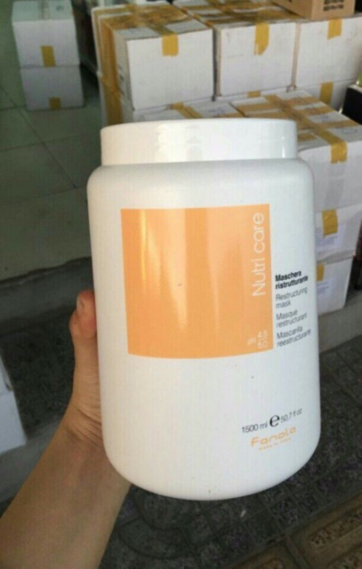 Dầu hấp - Ủ - Xả tóc cao cấp Nutricare Fanola 1500ml | BigBuy360 - bigbuy360.vn
