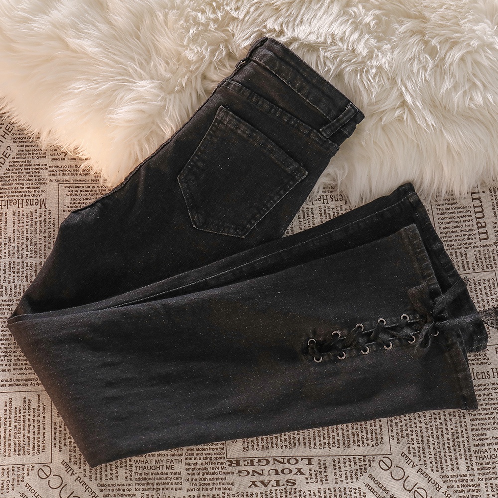 Quần bò ống loe nơ nữ tính