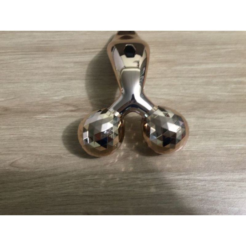 Con Lăn MASSAGE Mặt Cổ và Toàn Thân 3D