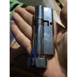 Củ khóa mở vào trong mở ra ngoài và củ cân cho cửa nhôm hệ xingfa cửa nhựa...