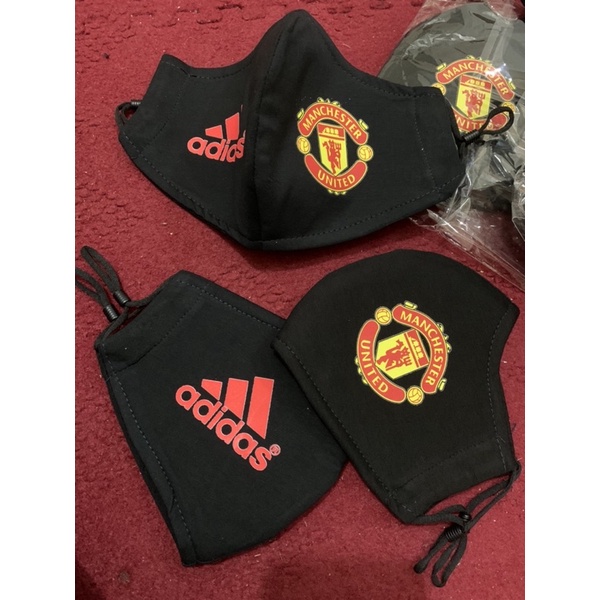 Khẩu trang Manchester United 2 măt in có núm chỉnh độ dài Hải Sports thiết kế