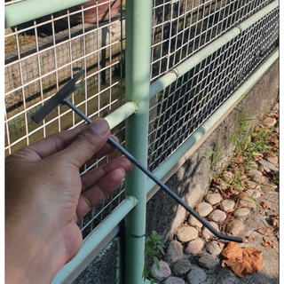 Móc sắt cài lưới 20cm