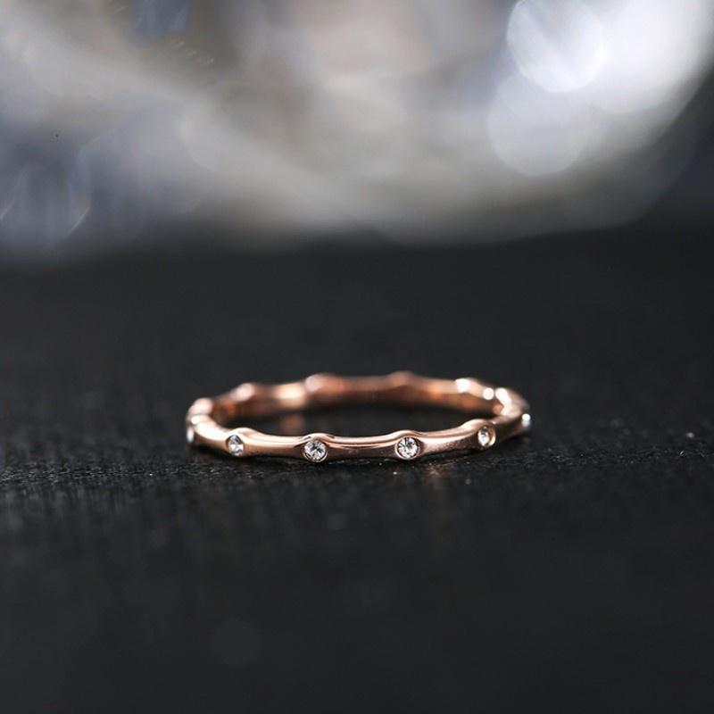 Nhẫn Nữ Mảnh Titan Không Đen TT 2275