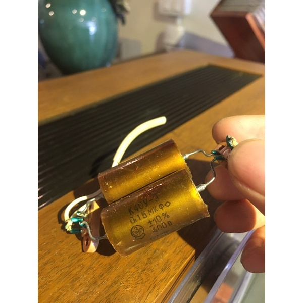 Tụ dầu nối tầng nga k40y-9 trị số 0,15uf 400v