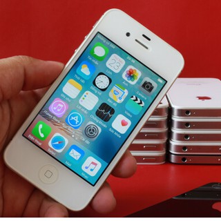 Điện thoại iphone 4s 16gb quốc tế.lướt web, lắp sim nghe gọi, vào mạng. bảo hành đổi mới