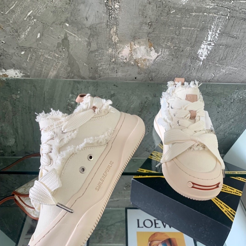 Giày thể thao nữ cao cấp thương hiệu Smilerepublic thiết kế mới tua rua phong cách