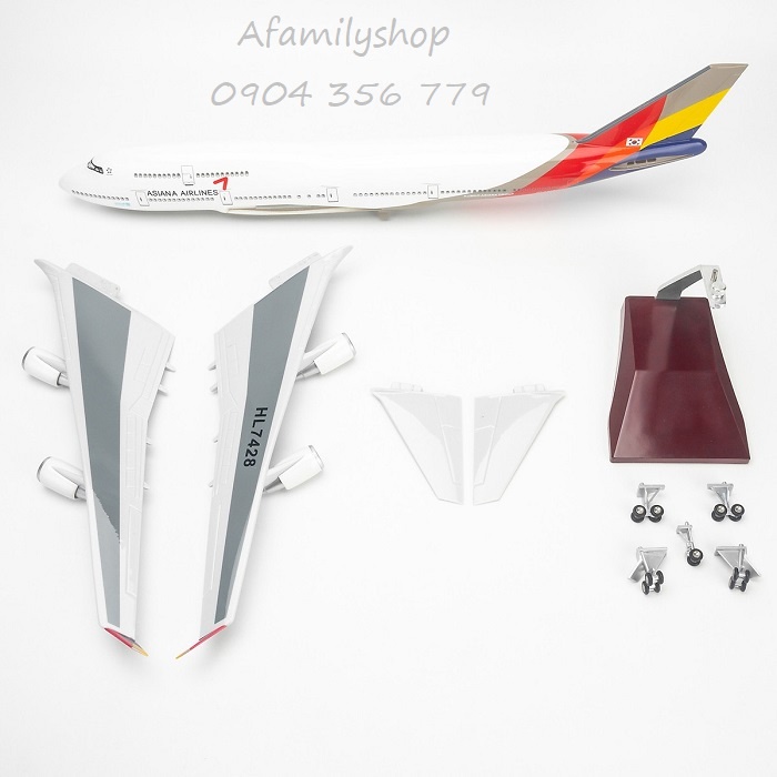 Mô hình máy bay Asiana  Boeing B747 có bánh xe và led