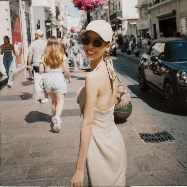 Đầm hai dây bản to chất kaki ONONMADE Camilla Mini Dress màu beige