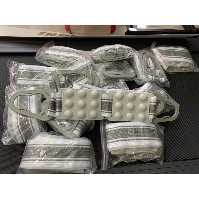 Dây đai máy rung bụng -máy mát xa toàn thân- cải tiến núm thấp mềm không gây đau rát