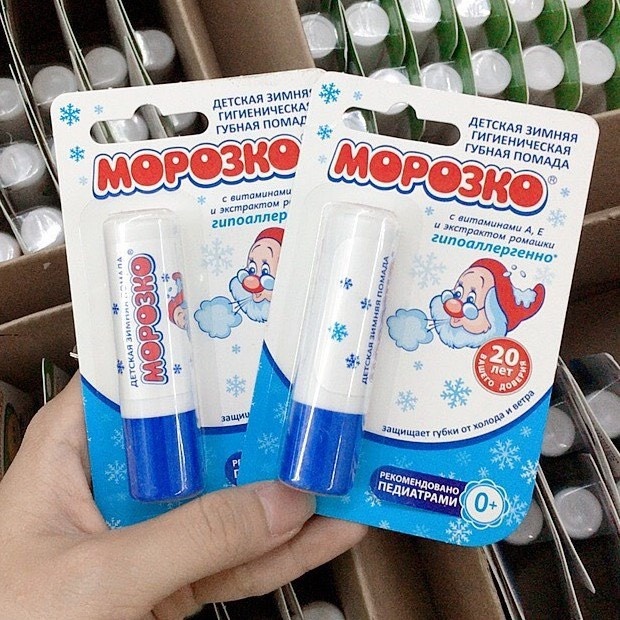Son dưỡng môi ông già tuyết (Nga). Son chống nẻ , kem dưỡng da thảo dược Mopo3ko, giảm khô an toàn cho trẻ