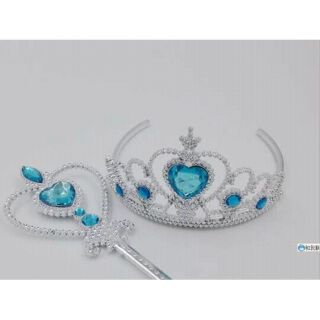 Vương miện và gậy thần màu xanh hoặc hồng