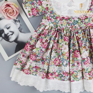Váy hoa lolita