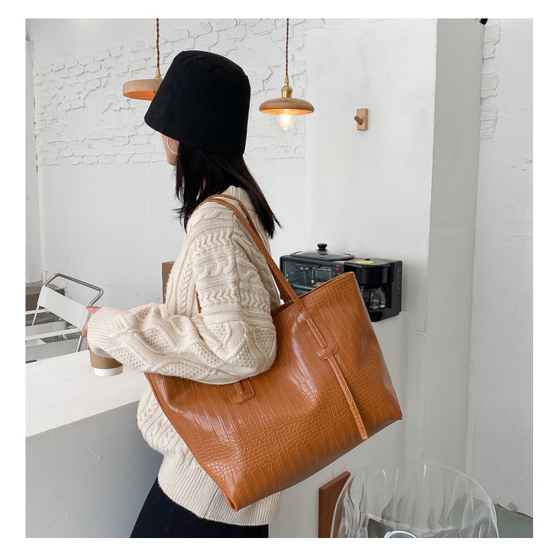 Túi công sở nữ tote da pu để vừa A4 kẹp nách đeo vai in hình gấu đi học đi chơi giá rẻ đẹp