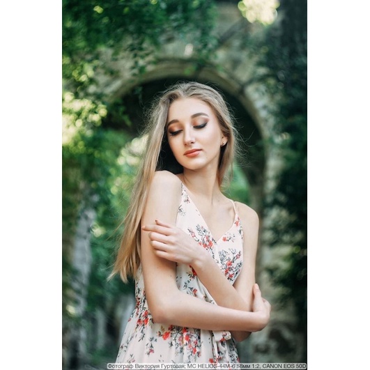 Ống kính bokeh xoáy và nét MF Helios 44M-6 58/2