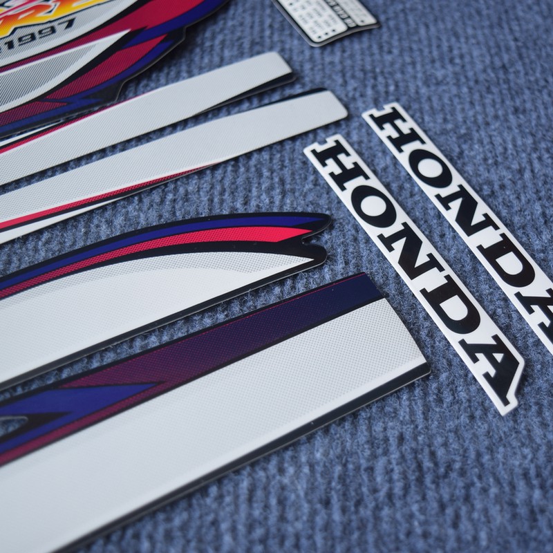 [GIÁ GỐC] TEM XE SUPER DREAM PHIÊN BẢN KỈ NIỆM MÀU BẠC TÍM