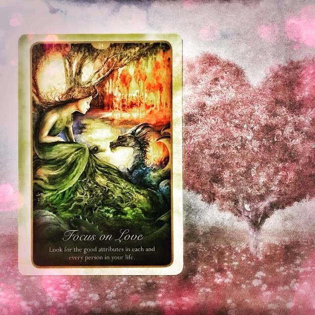 Bộ Bài Whispers of Love (Guu Tarot Shop)