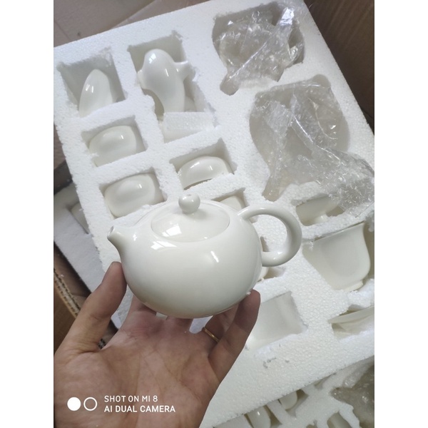 Bộ ấm chén sứ bạch định