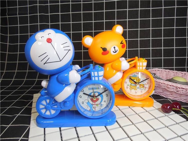 Đồng hồ báo thức Hello Kitty Doremon Doraemon