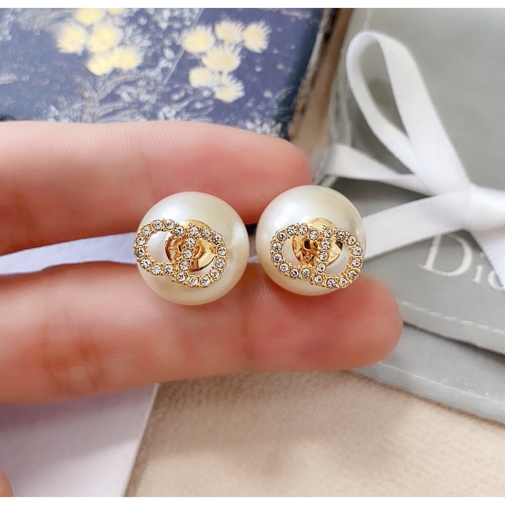 Bông tai ngọc trai nữ đính kim cương và chữ CD mới