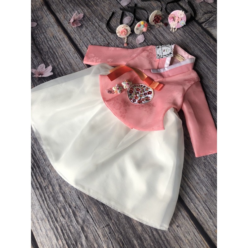 Bộ váy Hanbok cho bé