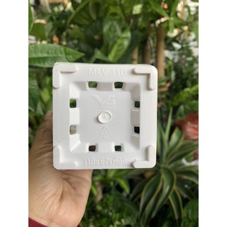 chậu vuông mắt lưới phi 110