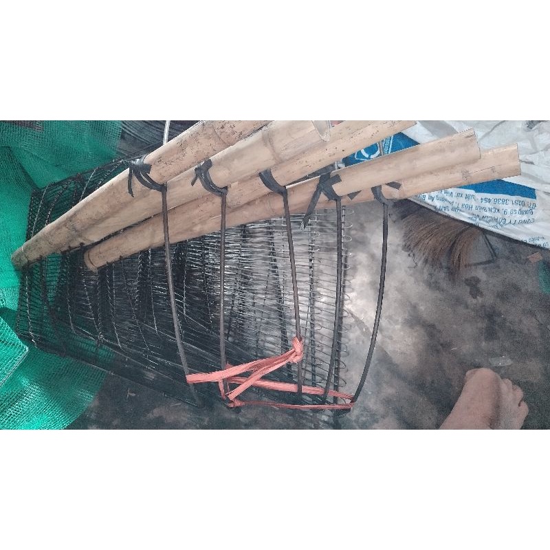 Cào ốc cào hến quăng ốc quăng hến đủ bộ cả dây thừng