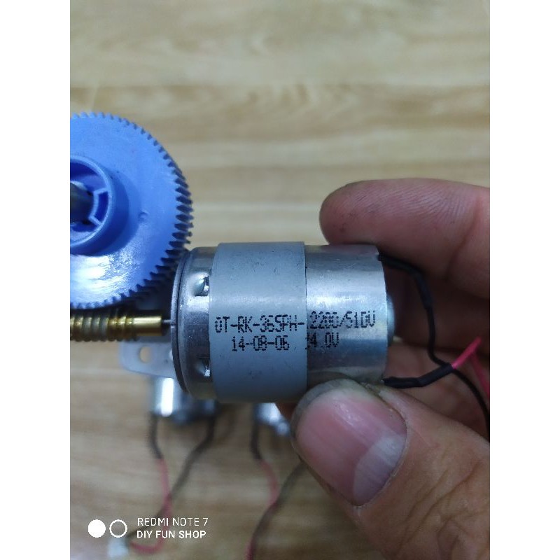 Giảm tốc trục ngang 12v 5400 rpm - 24v 10800 rpm | BigBuy360 - bigbuy360.vn