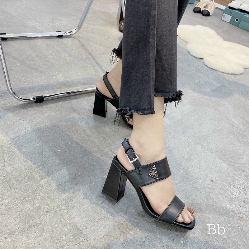 HÀNG VỀ!!!!Sandal prad 2 cầu cao 7 phân hàng xịn Quảng Châu FULLBOX TAG
