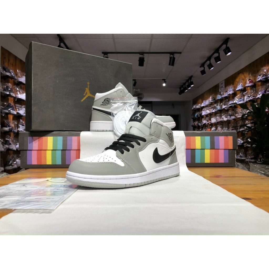 [Siêu Hot ]  Giày sneaker Jordan 1 grey/white đủ size nam nữ. Giày Jd1 xám cao | BigBuy360 - bigbuy360.vn