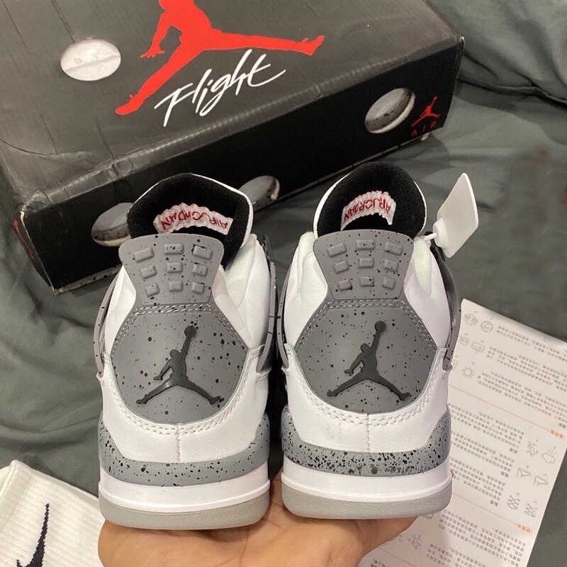 GIÀY JD4 RETRO XÁM TRẮNG SC