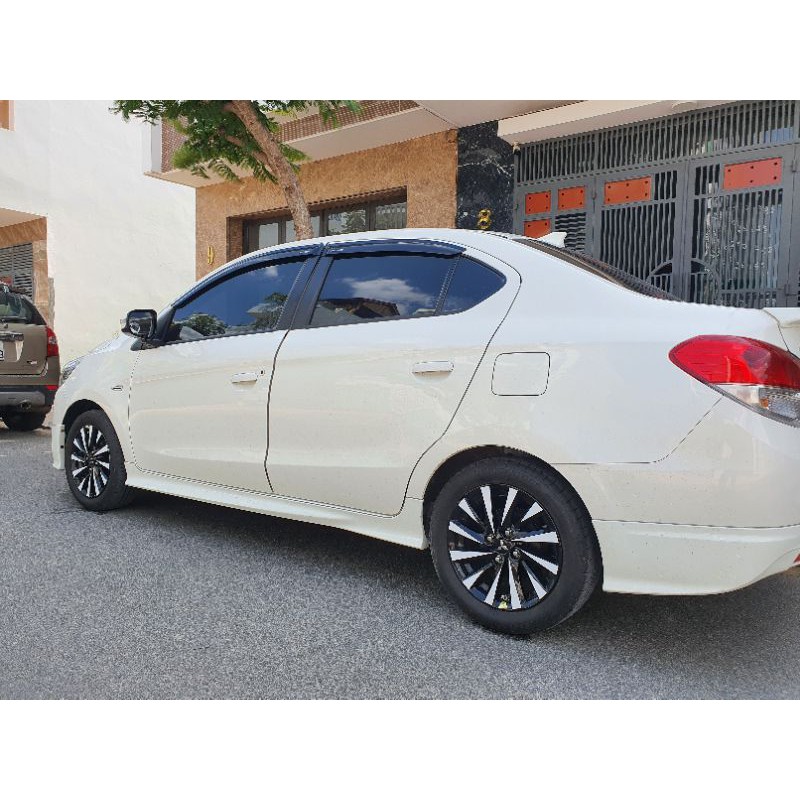 Decal dán mâm Attrage 2016 - 2019