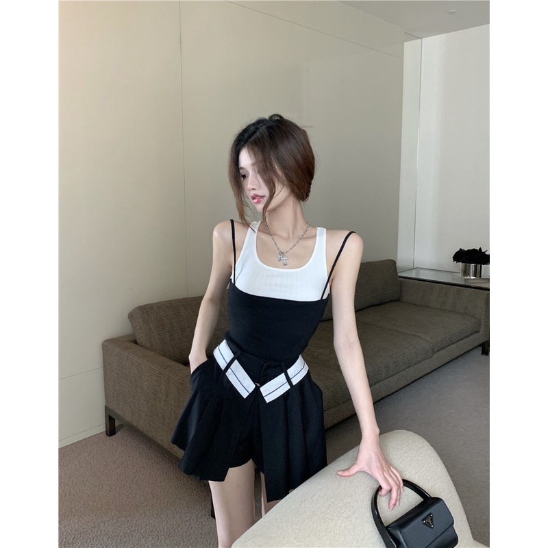 Set Áo Hai Dây Giả Hai Mảnh Phối Quần Short Lưng Cao Màu Trắng Đen Thời Trang Cho Nữ