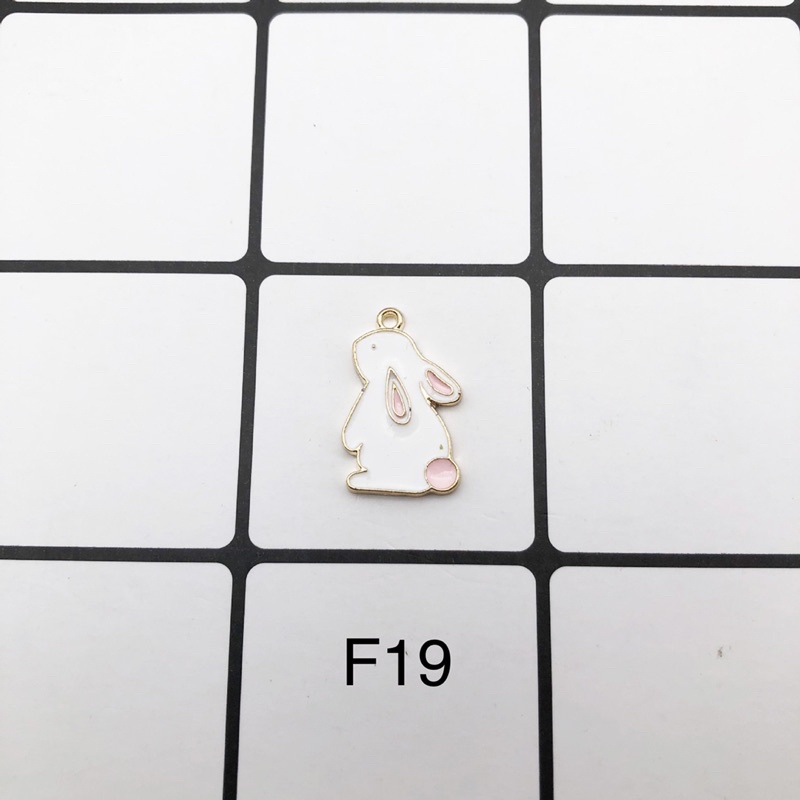 Charm kim loại cà rốt và thỏ
