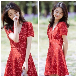 Đầm bi đỏ nút bọc