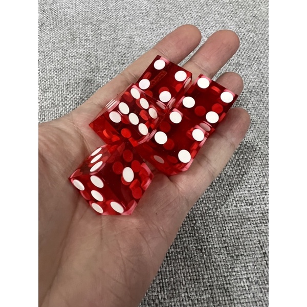 Set xí ngầu dice 19mm trong suốt siêu đẹp được sử dụng ở các casino poker , vuông cạnh nhọn , chơi Dice Stacking siêu dễ