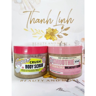 Tẩy da chết body Soap & glory siêu HOT, hạt siêu mịn, làm sạch giúp da căng mịn, mướt sáng khỏe 300ml
