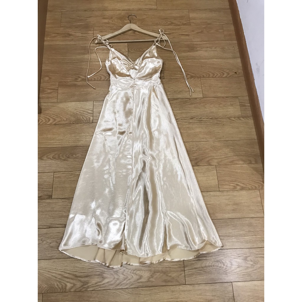 Váy 2 dây EMWEAR lụa satin Màu vàng - Nude