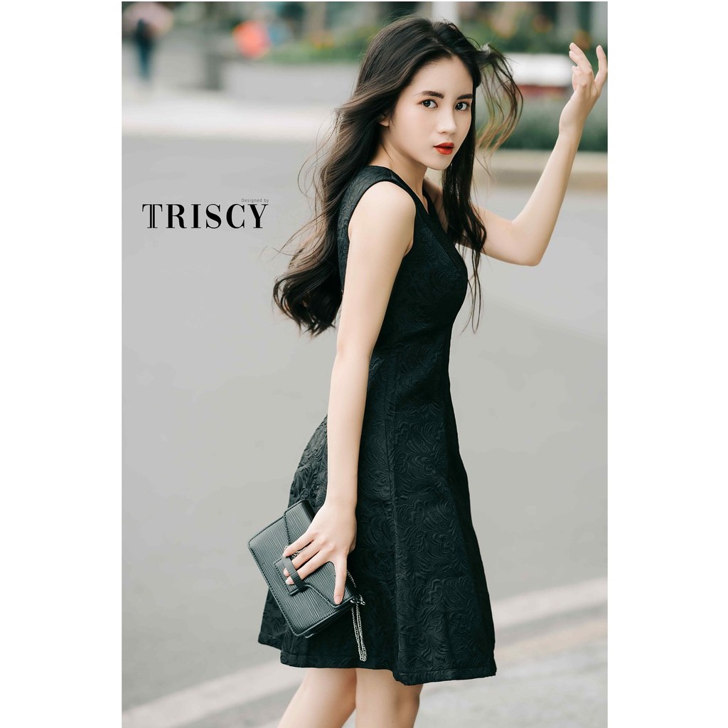 Đầm gấm đen dáng chữ A - TRISCY