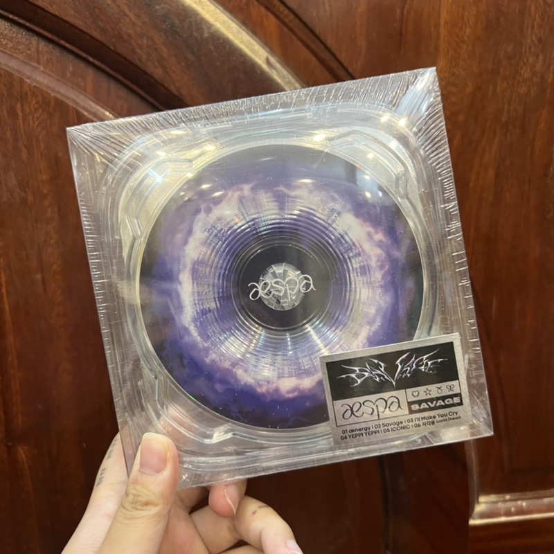 Album AESPA Savage Nguyên Seal