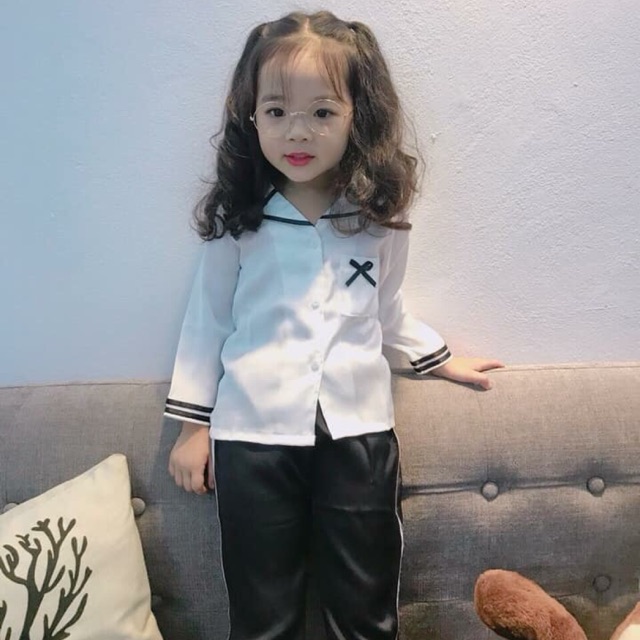 Bộ pijama lụa tay dài cho bé gái