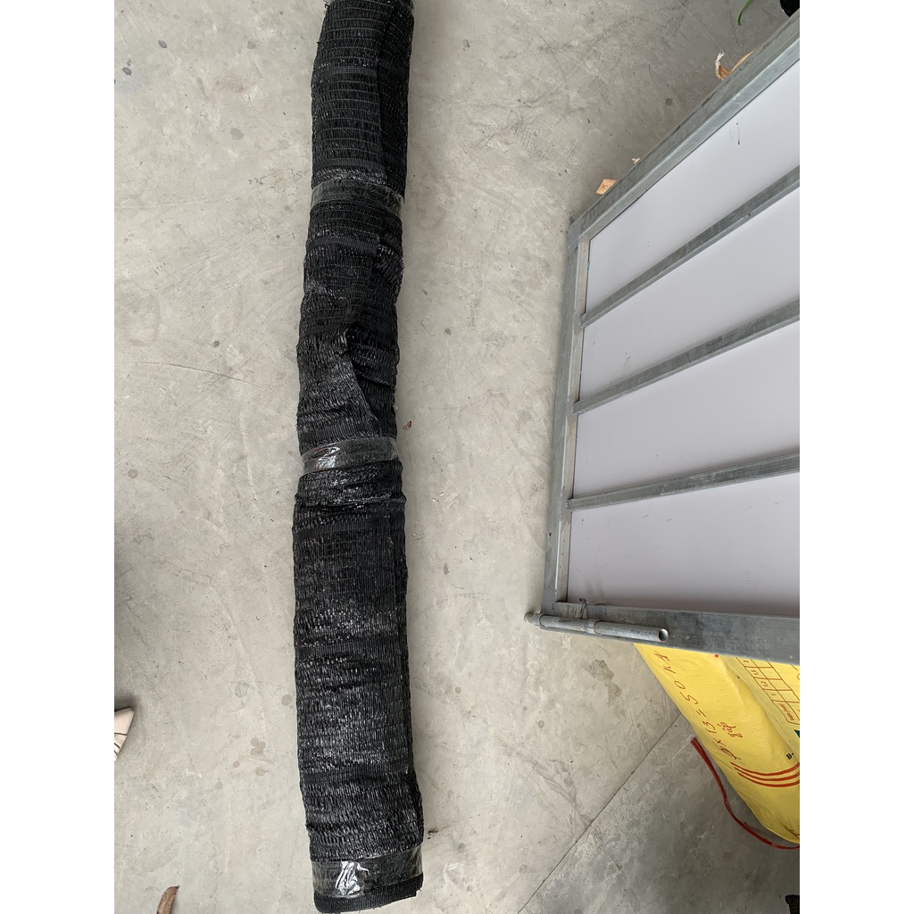 1 cuộn lưới che nắng khổ 2m dài 42-50m( nặng 4,5-5kg)