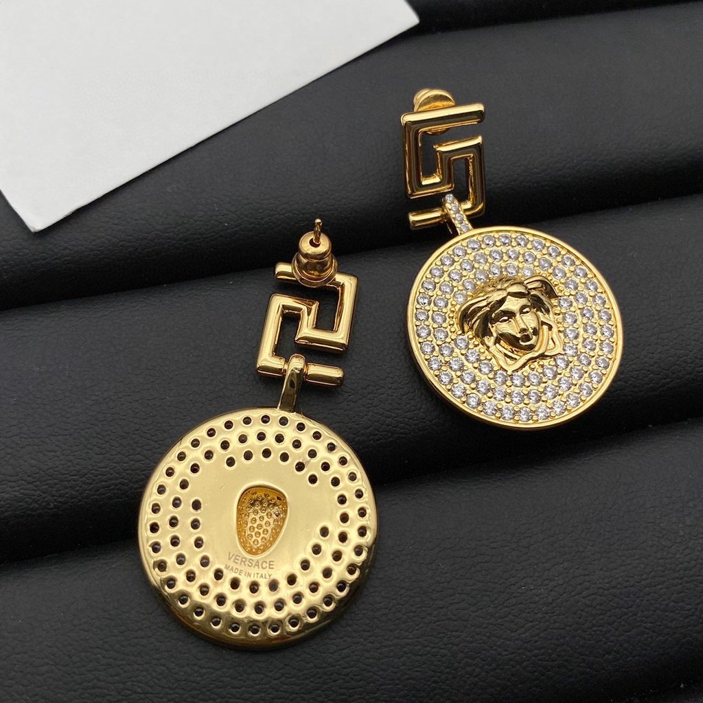 Bông tai nữ bằng đồng Versace