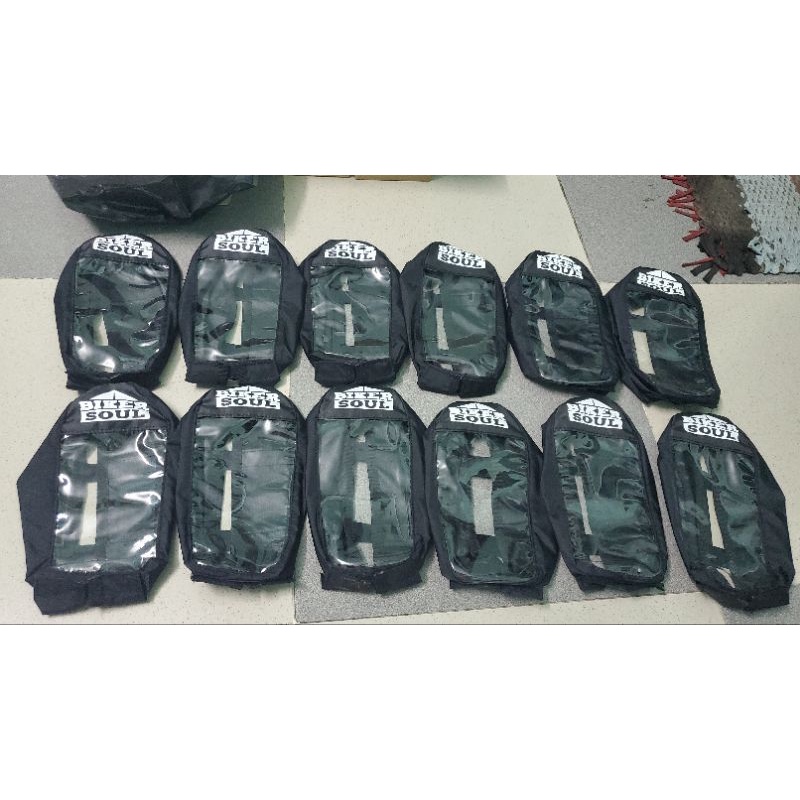 Túi  che mưa giá đỡ điện thoại hiệu Magfit