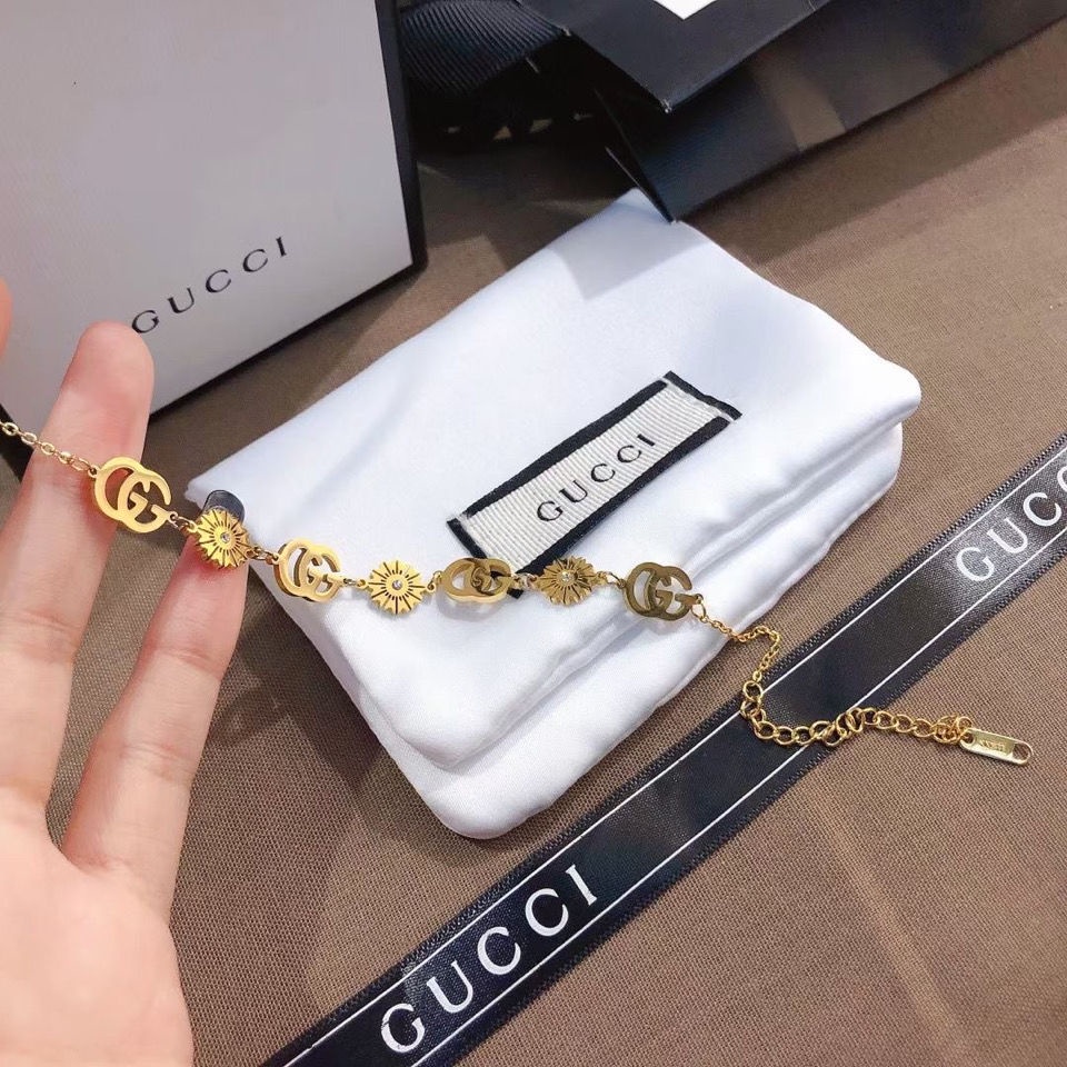 New 2021 Retro Style G-Shaped Chrysanthemum Stainless Steel Women's Bracelet
