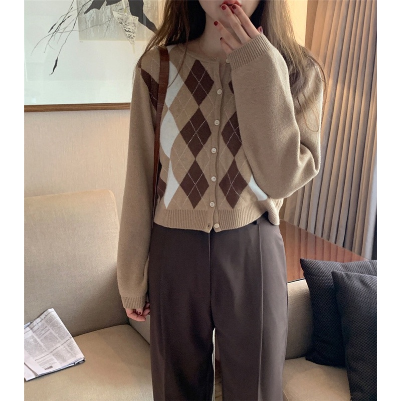 Áo len quả trám cổ tròn