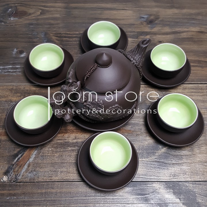 Ấm chén tử sa Bát Tràng đắp nổi cây tuyết tùng (bộ sản phẩm không bao gồm khay ấm trà) | BigBuy360 - bigbuy360.vn